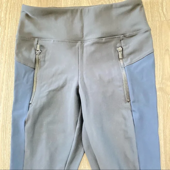 Athleta Stellar Tight Leggings. Black/Navy Work/Travel Pant. Sz XS - Picture 3 of 11